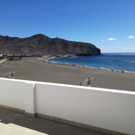Atico En Primera Linea De Playa Gran Tarajal Exterior photo
